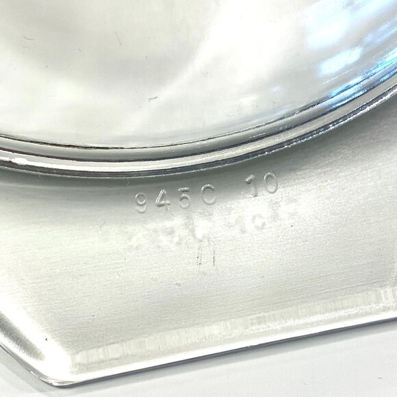 Vintage Pyrex Barbed Wire Cinderella Divided Oval Casserole 1-1/2 quart Dish - Picture 12 of 12